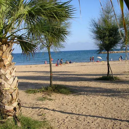 Les Acacias 캠프장 4*